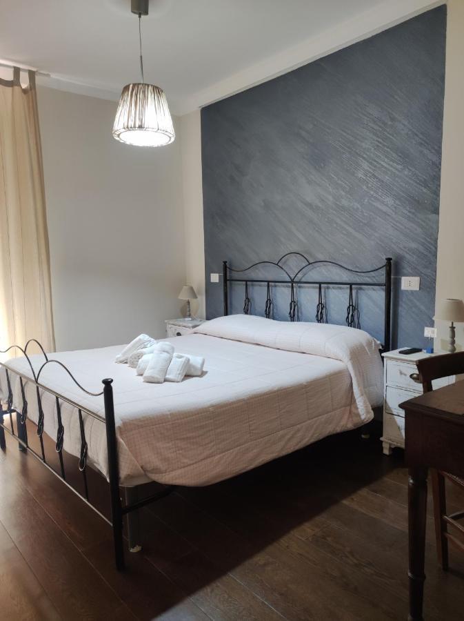 לאוריה אינפריורה B&B La Fontana Borbone מראה חיצוני תמונה