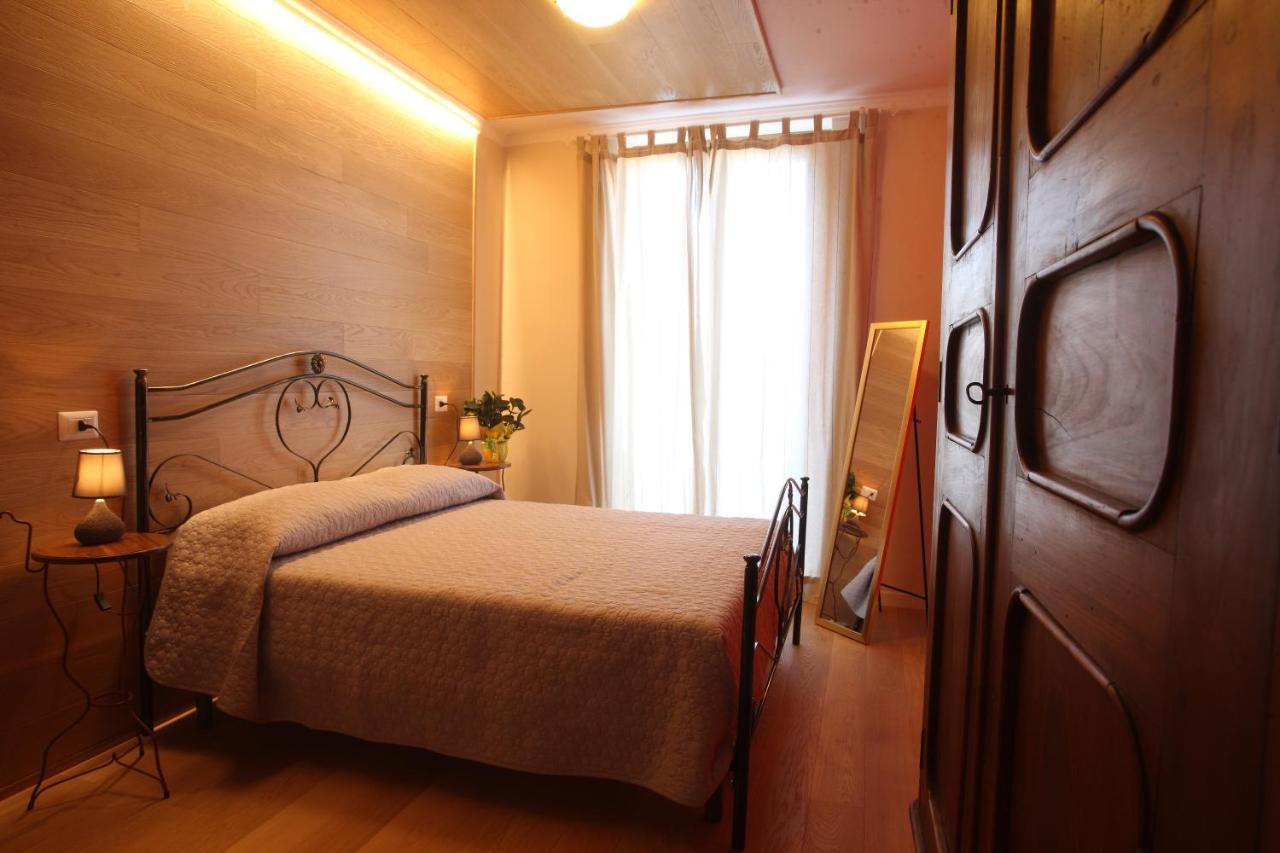 לאוריה אינפריורה B&B La Fontana Borbone מראה חיצוני תמונה