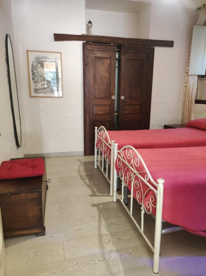 לאוריה אינפריורה B&B La Fontana Borbone מראה חיצוני תמונה